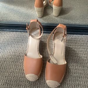 Vince Camuto tan leather wedges- like new
